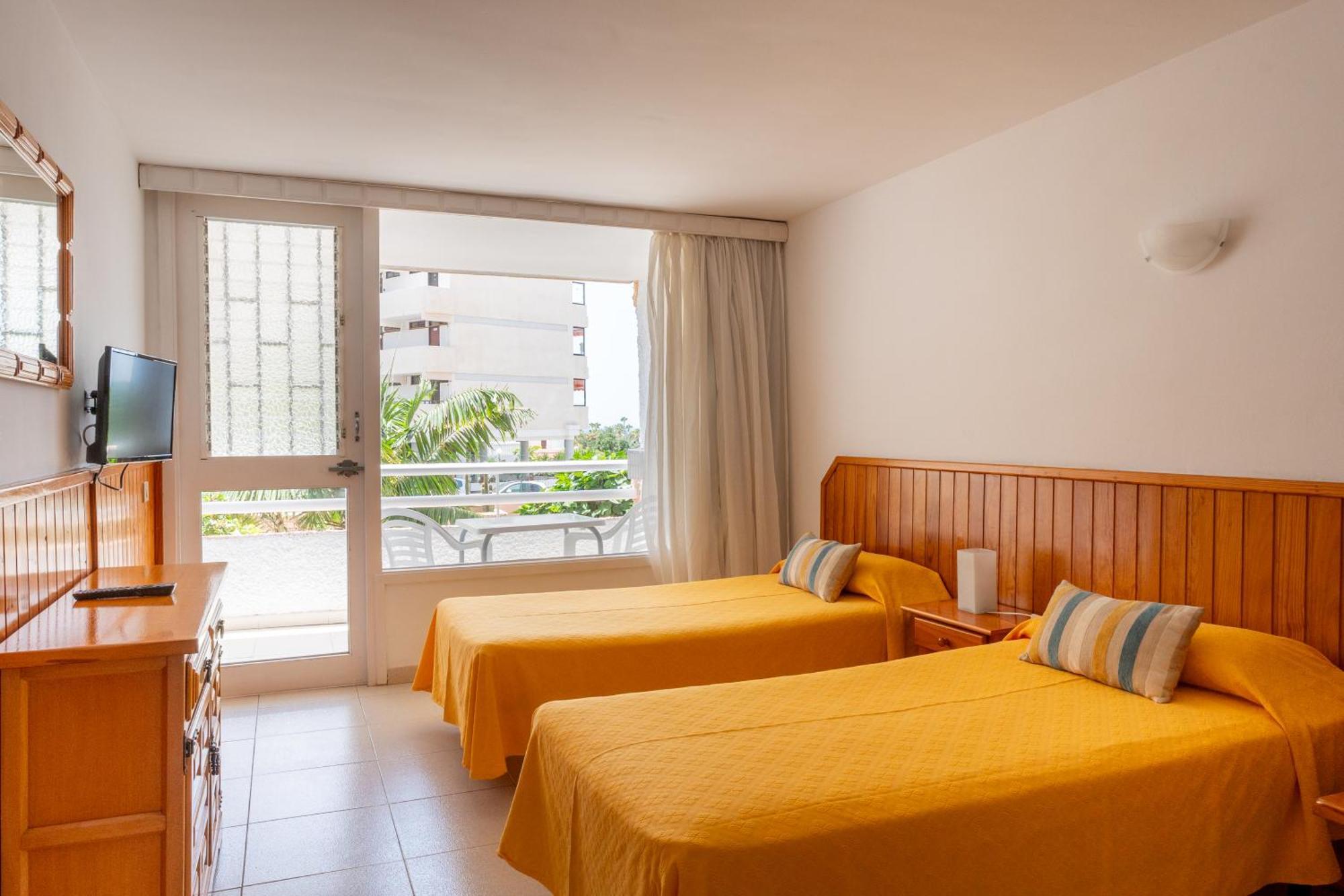 פלאייה דה לאס אמריקס Apartamentos Borinquen מראה חיצוני תמונה