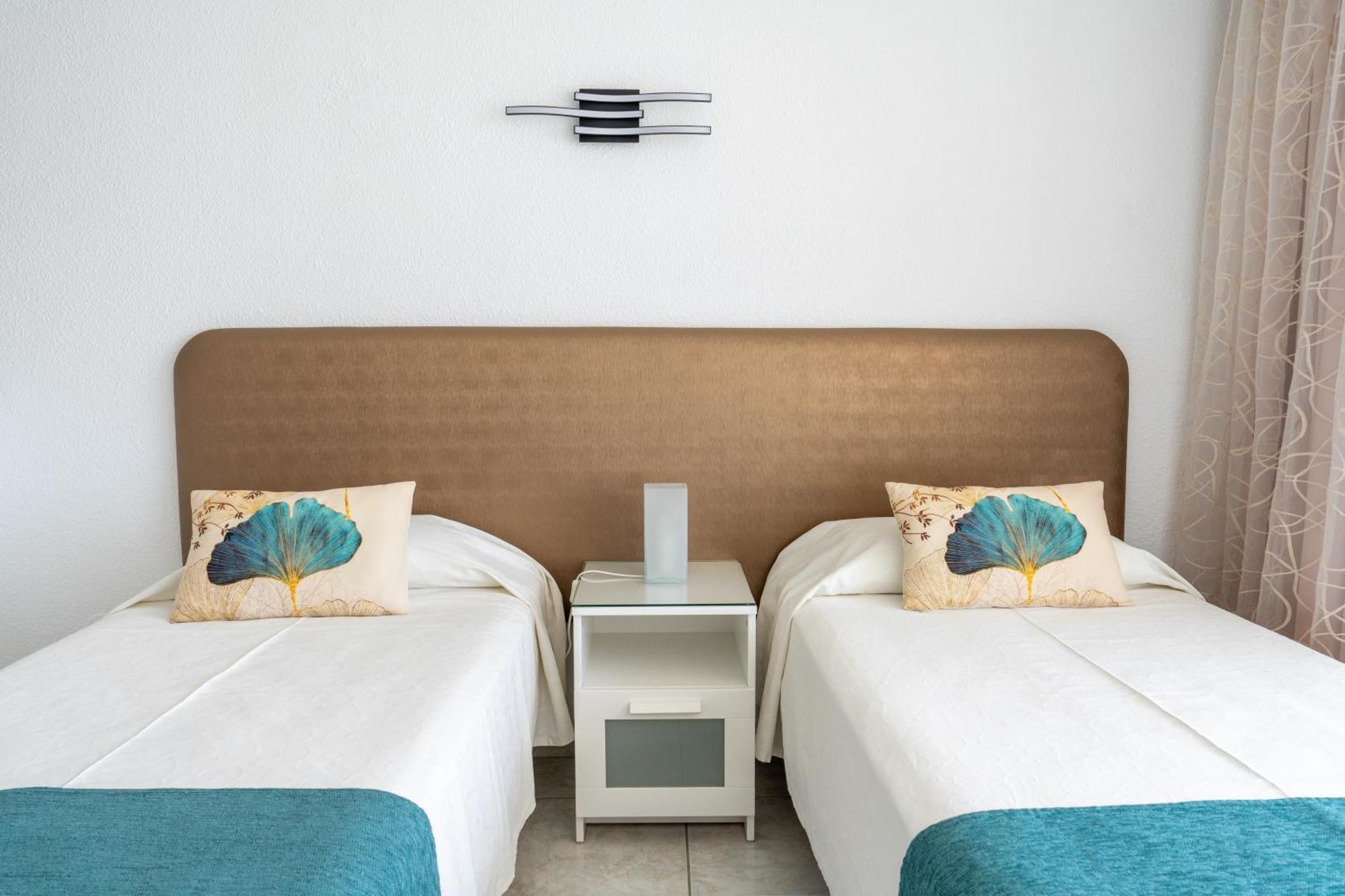 פלאייה דה לאס אמריקס Apartamentos Borinquen מראה חיצוני תמונה