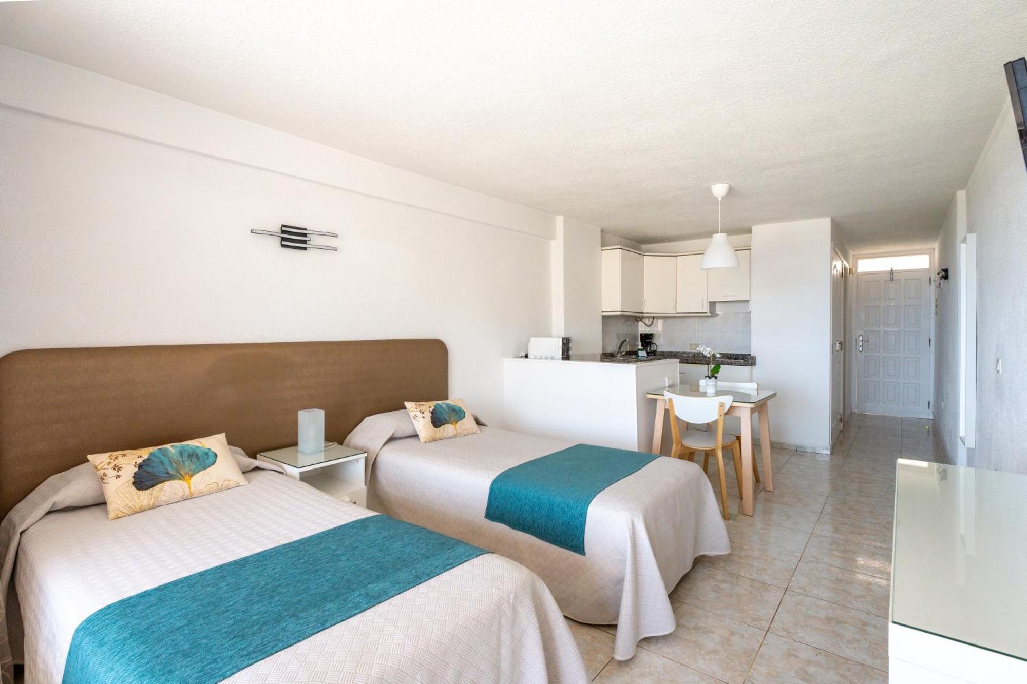 פלאייה דה לאס אמריקס Apartamentos Borinquen מראה חיצוני תמונה
