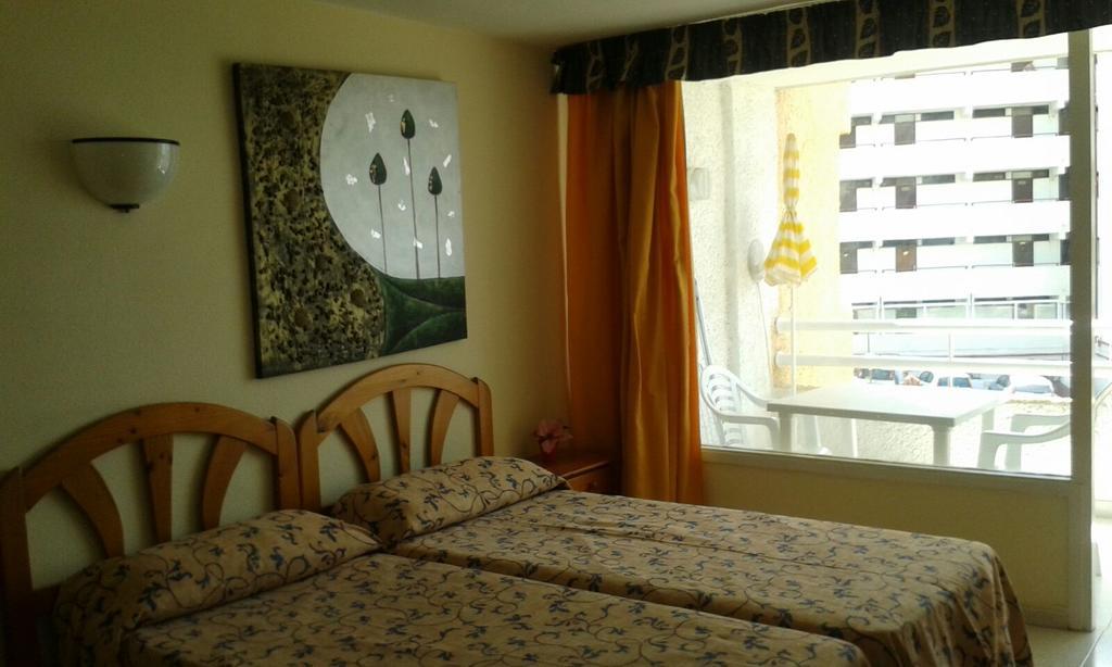 פלאייה דה לאס אמריקס Apartamentos Borinquen מראה חיצוני תמונה